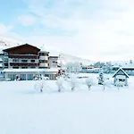 Hotel Urbisgut 4*