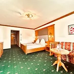 Urbisgut 4*