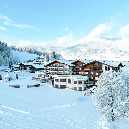 酒店 乌尔比斯古特酒店 4*