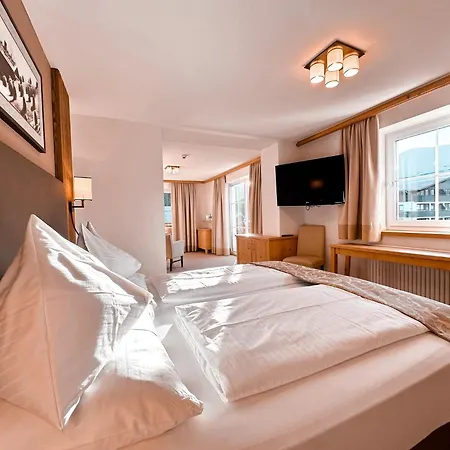 乌尔比斯古特酒店 酒店