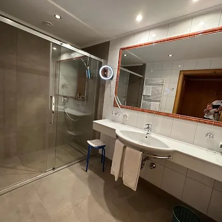 乌尔比斯古特酒店 阿尔滕马克特蓬高