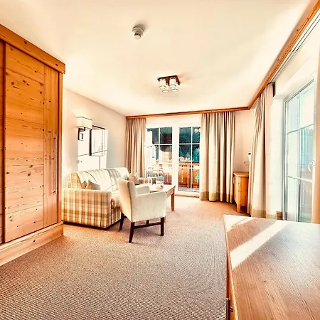 Hotel Urbisgut 4*