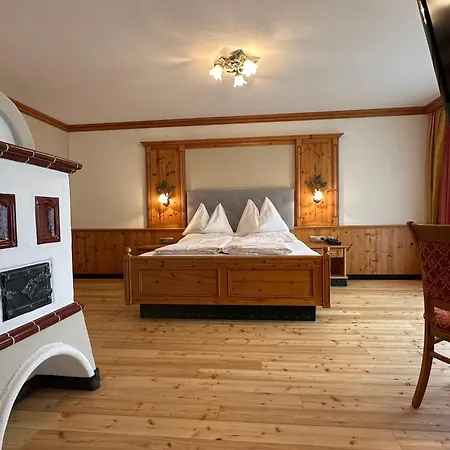 乌尔比斯古特酒店 酒店 阿尔滕马克特蓬高