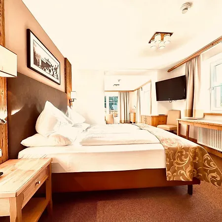 乌尔比斯古特酒店 4*