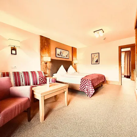 Hotel Urbisgut 4*