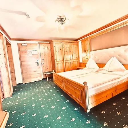 乌尔比斯古特酒店