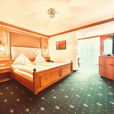 乌尔比斯古特酒店 酒店 4*