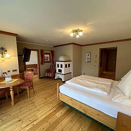 Urbisgut Hotel 4*